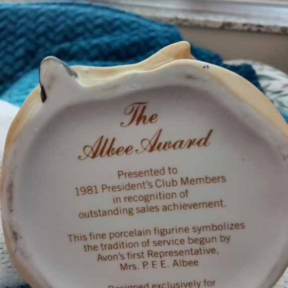 Mrs Albee figurine - Picture 2 of 2